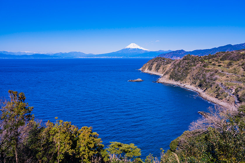 恋人岬から望む富士山
